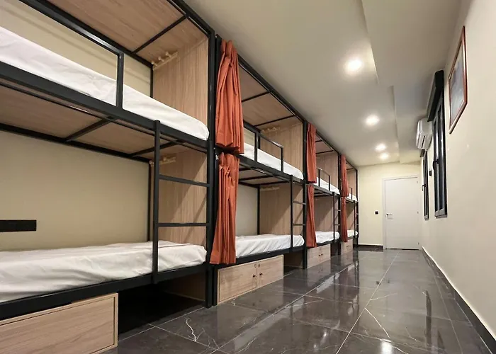 Multi LavapiesHostel